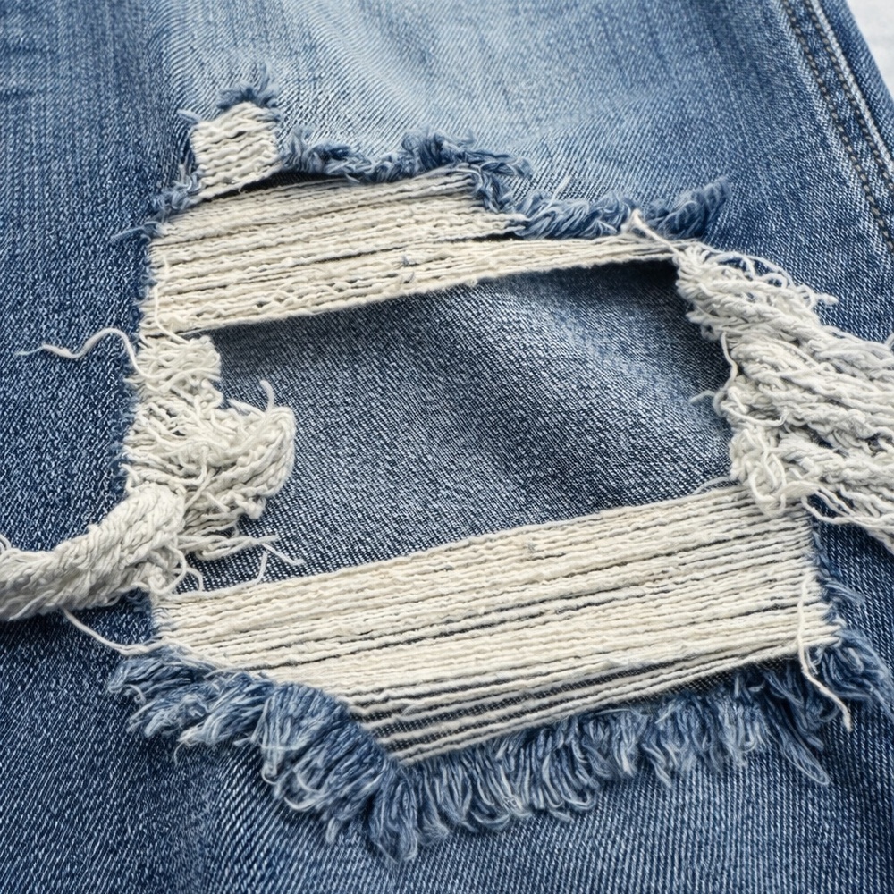 Risen High Rise Flare Jeans 13/31 Distressed Raw Hem Trendy Denim - Picture 5 of 7